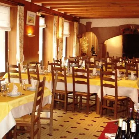 奥博尔戈奥克斯博尔特斯德坎克斯酒店 酒店 Saint-Cyprien-sur-Dourdou