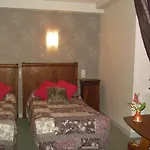 Aux Portes De Conques Hotel 2*