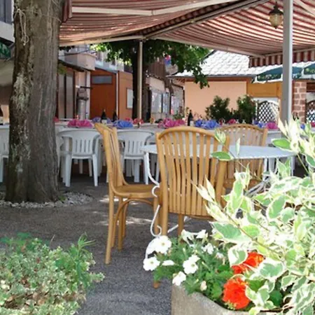 Aux Portes De Conques Hotel Saint-Cyprien-sur-Dourdou