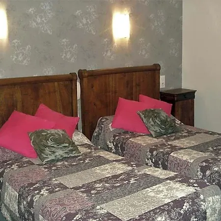 Aux Portes De Conques Hotel 2*