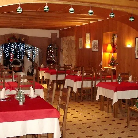 Hotell Aux Portes De Conques