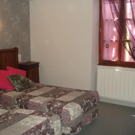 Hotell Aux Portes De Conques 2*